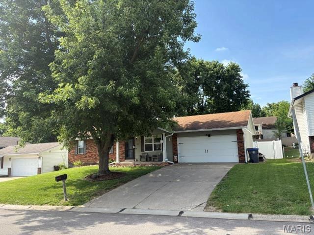 137 Universal Dr, Saint Peters, MO 63376