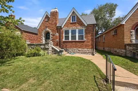 3929 Meramec St, Saint Louis, MO 63116