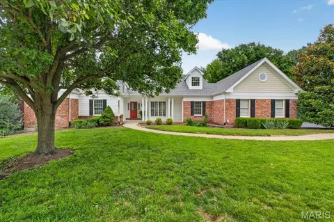 17715 Drummer Ln, Wildwood, MO 63005