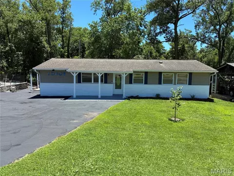 10808 Midland Blvd, Saint Louis, MO 63114