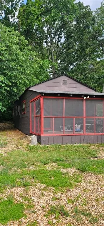 10209 Thunder Rd, Richwoods, MO 63071