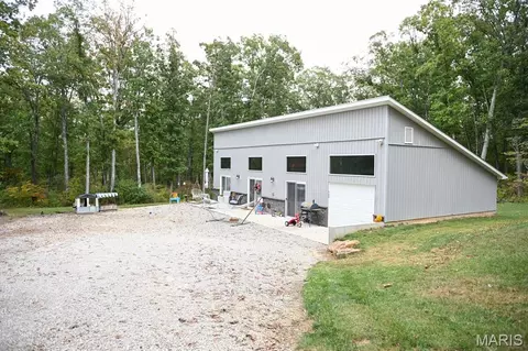 2101 Valley Creek Dr, Owensville, MO 65066