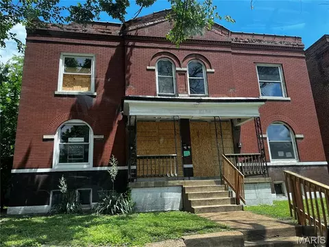 4149 Labadie Ave, Saint Louis, MO 63115