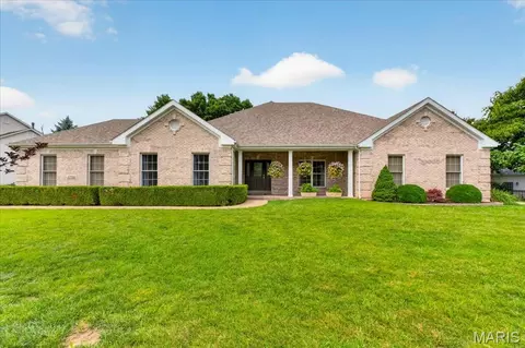 17531 Garden Ridge Cir, Wildwood, MO 63038