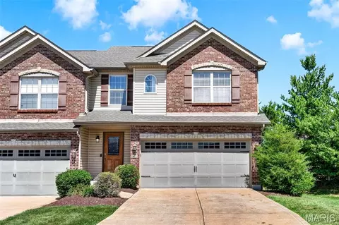 633 Giotto Ct, Wentzville, MO 63385
