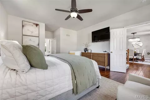 Bedroom - 724 Oaksdale Summit Ct, Wildwood, MO 63011 photo 2 of 11