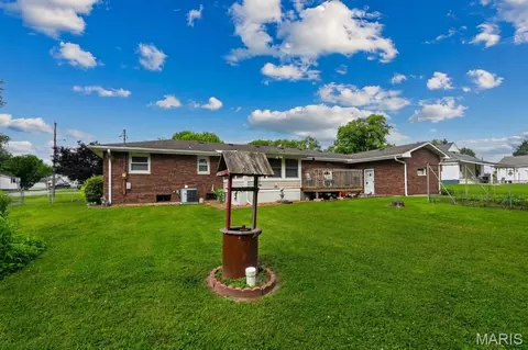 Exterior - 702 N 4th St, Benld, IL 62009 photo 1 of 10