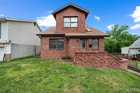 9715 Big Bend Blvd, Saint Louis, MO 63122