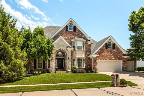 926 Kingsridge Ct, Wildwood, MO 63021