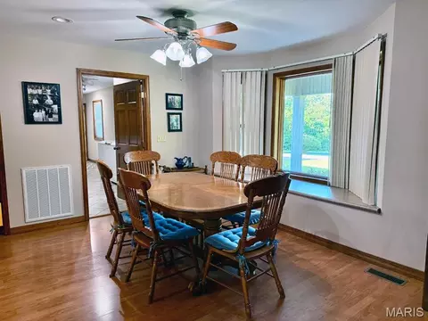 Dining - 1205 N Hickory St, Dexter, MO 63841 photo 1 of 1