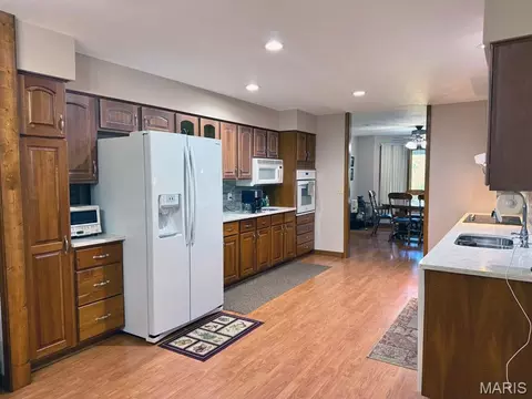 Kitchen - 1205 N Hickory St, Dexter, MO 63841 photo 2 of 3