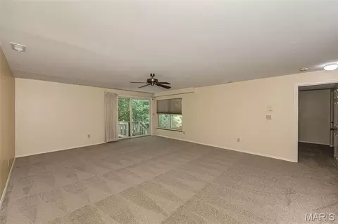 Living - 817 Woodside Trails Dr, Ballwin, MO 63021 photo 3 of 5