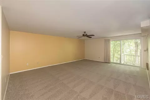 Living - 817 Woodside Trails Dr, Ballwin, MO 63021 photo 4 of 5
