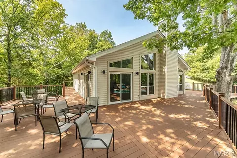 Exterior - 817 Woodside Trails Dr, Ballwin, MO 63021 photo 3 of 7