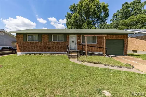 3344 Bayshore Pkwy, Arnold, MO 63010