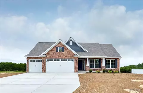 26300 Harmony Hills Dr, Warrenton, MO 63383