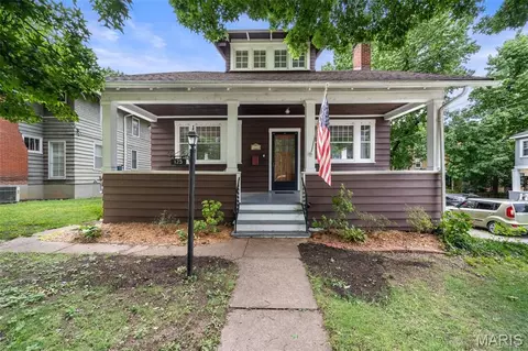 125 S Elm Ave, Saint Louis, MO 63119