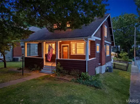 125 S Elm Ave, Saint Louis, MO 63119