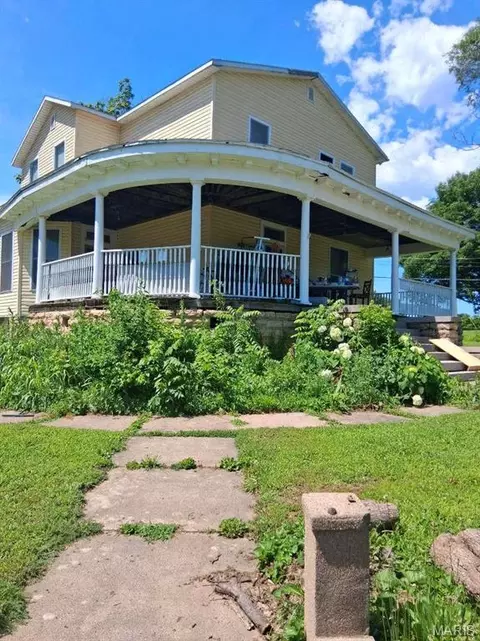 501 W Washington St, La Grange, MO 63448