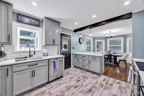Kitchen - 332 Stark Blvd, Hermann, MO 65041 photo 2 of 3