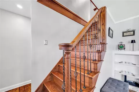 Entry Way - 332 Stark Blvd, Hermann, MO 65041 photo 2 of 2