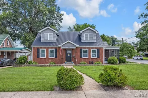 Exterior - 332 Stark Blvd, Hermann, MO 65041 photo 2 of 10