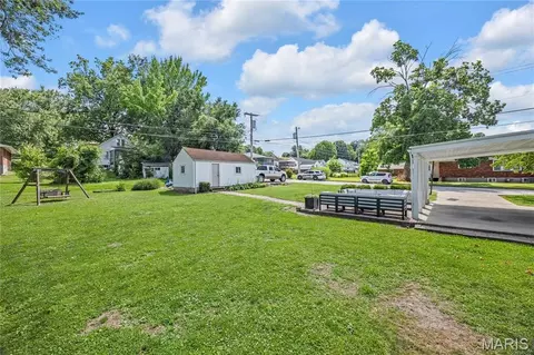 Exterior - 332 Stark Blvd, Hermann, MO 65041 photo 8 of 10