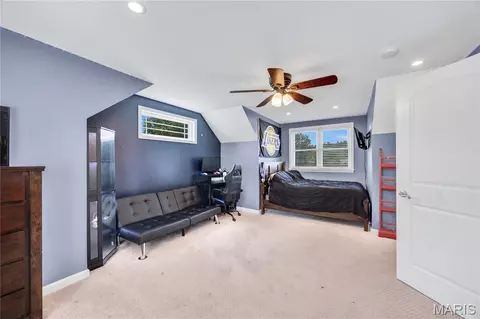 Bedroom - 332 Stark Blvd, Hermann, MO 65041 photo 5 of 8