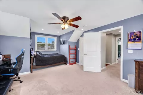 Bedroom - 332 Stark Blvd, Hermann, MO 65041 photo 6 of 8