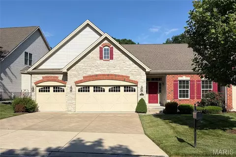 1215 Silver Fern Dr, Lake Saint Louis, MO 63367