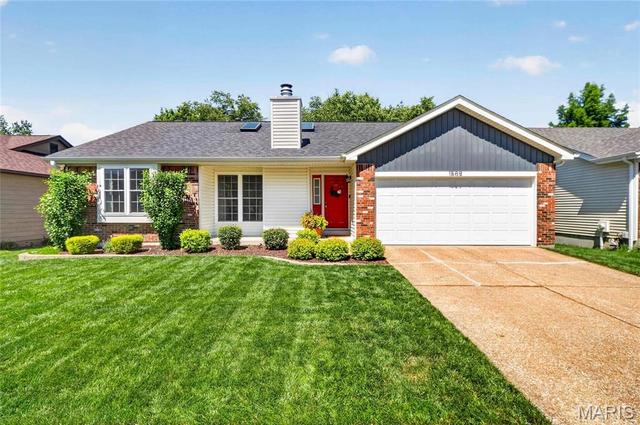 1509 Morning Sun Dr, Ballwin, MO 63021