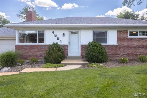 4684 Venarde Dr, Saint Louis, MO 63128