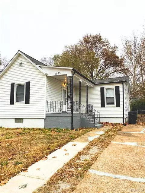 7033 Julian Ave, University City, MO 63130