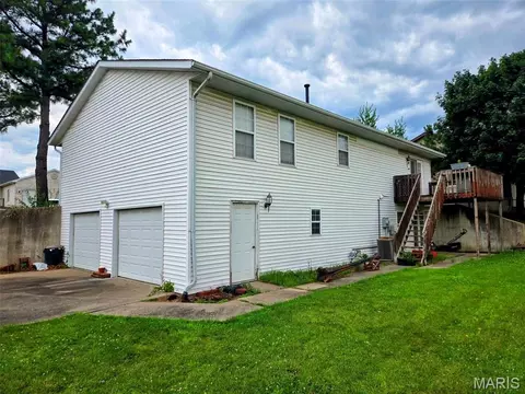 Exterior - 59 Brook Rd, Hannibal, MO 63401 photo 4 of 10