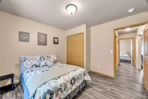 Bedroom - 1011 Schieffers Branch Rd, Hermann, MO 65041 photo 4 of 8