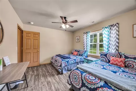 Bedroom - 1011 Schieffers Branch Rd, Hermann, MO 65041 photo 8 of 8