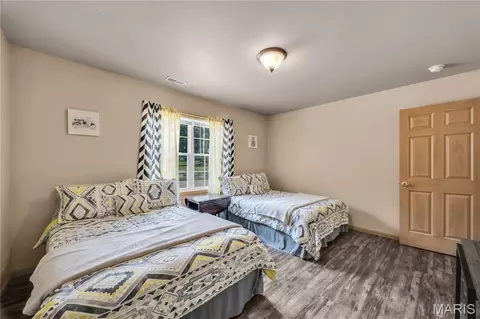 Bedroom - 1011 Schieffers Branch Rd, Hermann, MO 65041 photo 2 of 8
