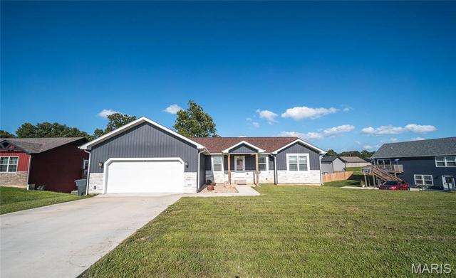 177 Mesa Dr, Waynesville, MO 65583