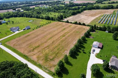4 Prairie Haven Ln # A, Warrenton, MO 63383