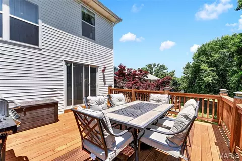Exterior - 404 Silver Maple Ct, Fenton, MO 63026 photo 5 of 12