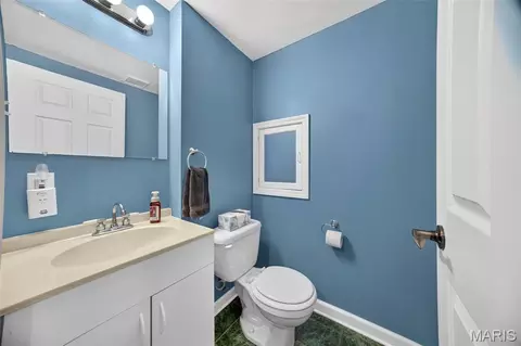 Bath - 404 Silver Maple Ct, Fenton, MO 63026 photo 4 of 4