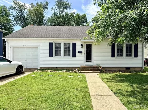 909 E 1st St, Salem, MO 65560