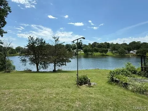 3663 E Lakeview Dr, House Springs, MO 63051