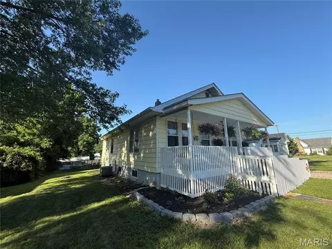 320 Pine St, Sullivan, MO 63080 photo 4