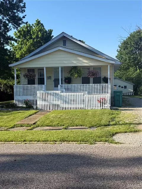 320 Pine St, Sullivan, MO 63080 photo 2