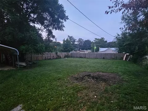 Exterior - 320 Pine St, Sullivan, MO 63080 photo 11 of 14