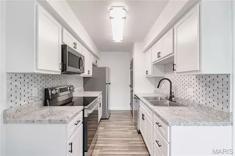 Kitchen - 13 Dixons Ct #B, O'fallon, MO 63366 photo 1 of 3