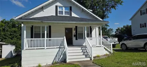 1040 William St, Chester, IL 62233