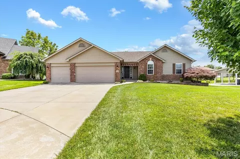 1910 Homefield Prairie Ct, O'fallon, MO 63366