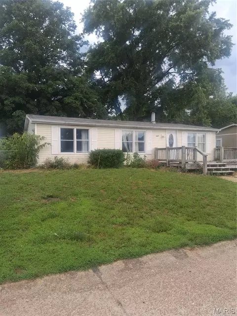4671 Chinkapin Ln, High Ridge, MO 63049